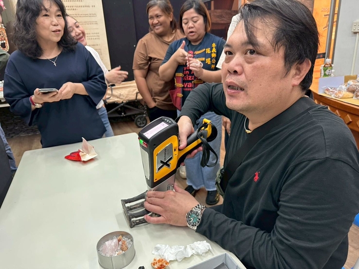 2025.12.13來義鄉在地實踐計畫文物檢視實作課程圖片