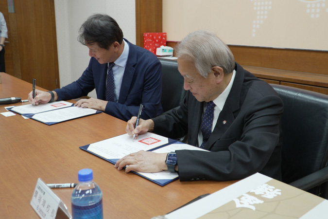 正修科大國訓中心簽署MOU 共同守護臺灣體育文物資產圖片(另開新視窗)