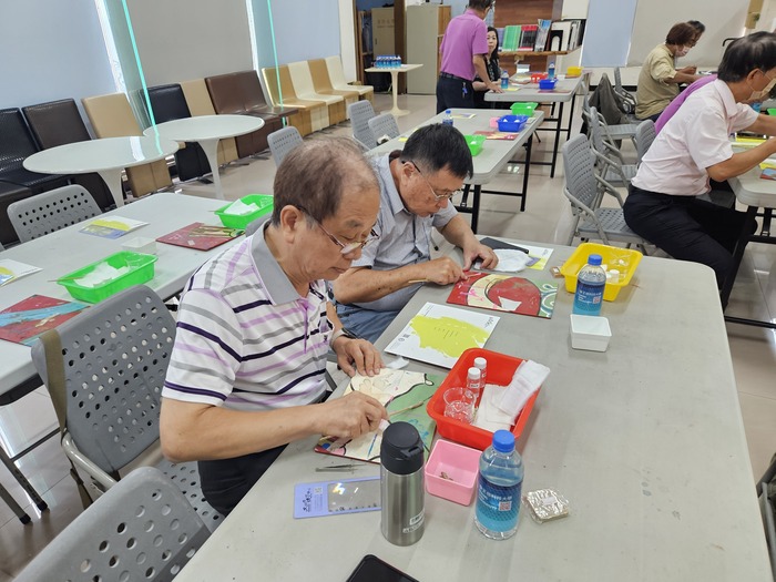 2025.08.11藝文團體理事長協會木質彩繪清潔實務操作圖片